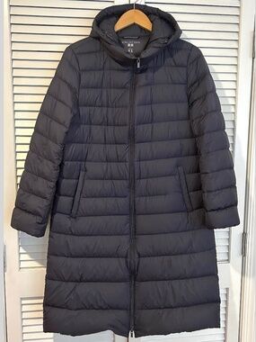 Uniqlo Women's Large Navy Ultralight Packable Down Long Coat With Storage Bag